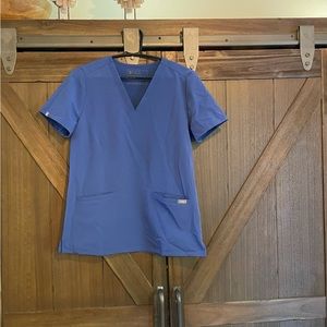 FIGS Casma Scrub Top